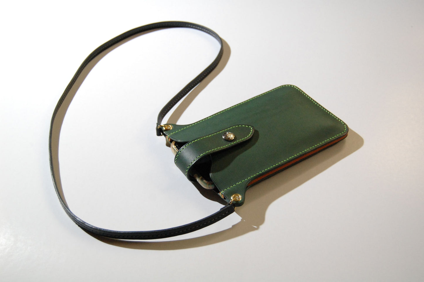 Acryl-Schablone für Minimalistische Handytasche